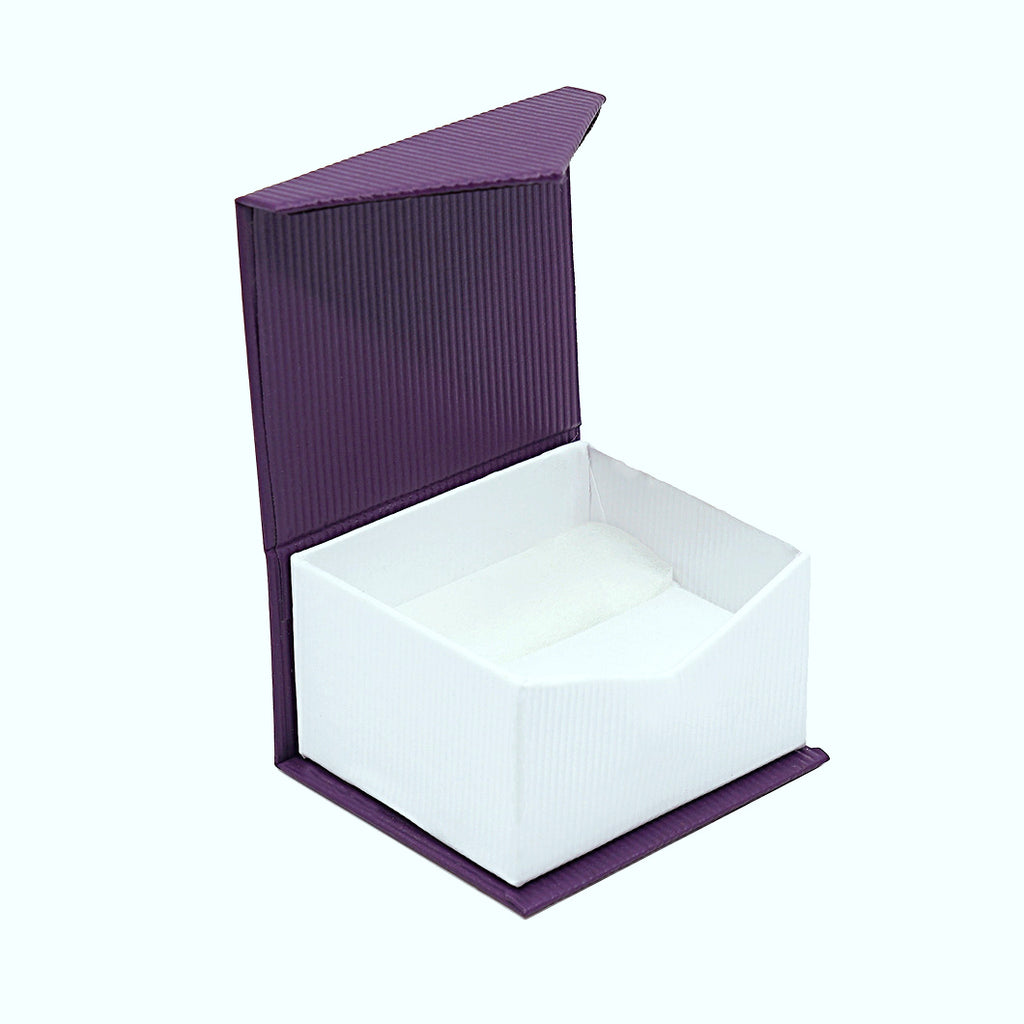 Square Shape Red Velvet Single Ring Box - China Jewelry Box and Jewellery  Box price | Made-in-China.com